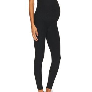 Beyond Yoga Black Maternity Leggings